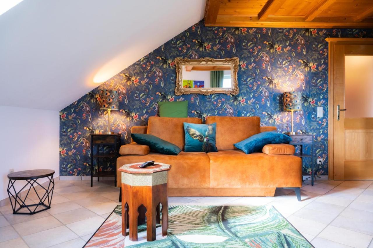 Apartment Idyllische Designer-apartments Am Bio-bauernhof In Salzburgerseenland Schmiding 10 *